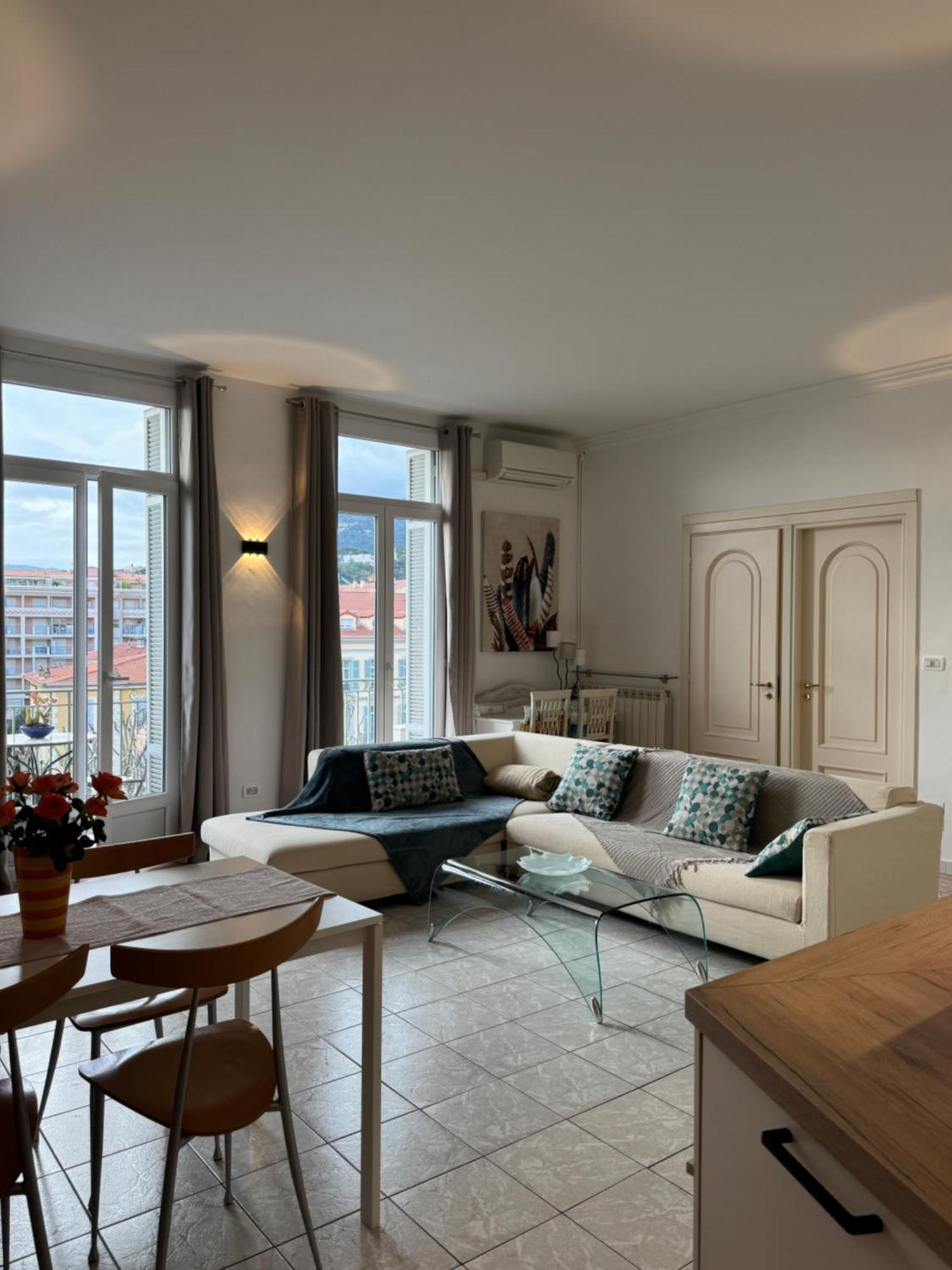 Menton Centre Vue Imprenable Sur Mer Et Jardin Bioves Exterior photo